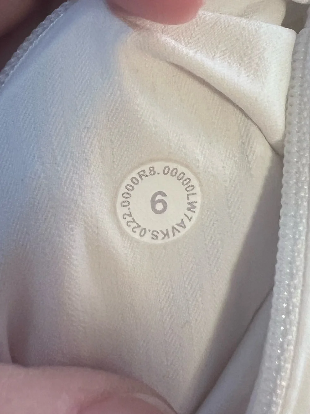 #680 Lululemon Track That 5” Running Shorts White Size 6 Zip Pocket